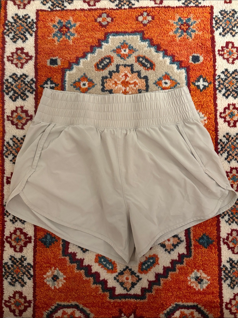 Gap Fit Active Shorts 3” - Picture 2 of 5